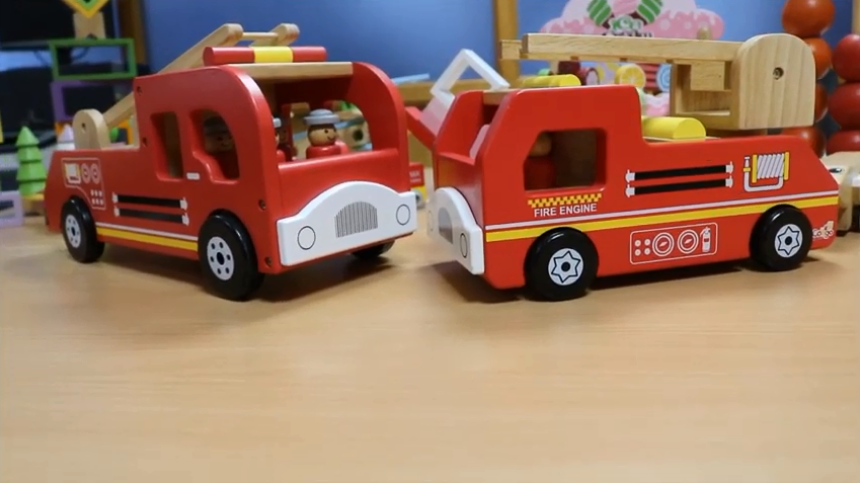 Xe đồ chơi cứu hỏa cho bé Nam Hoa - Fire truck wooden toy cars for children