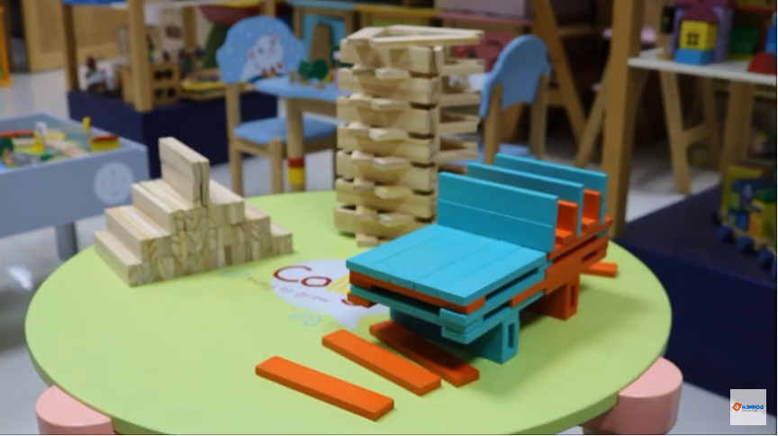 Đồ chơi xếp hình bằng gỗ sáng tạo của Nam Hoa Toys - Wooden building blocks toy for kids